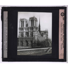 Architecture gothique I. - Edifices religieux. Notre-Dame de Paris, façade.