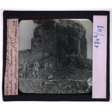 Guerre 1914-1918. Champs de bataille. Bataille des Flandres 1917. Ancien observatoire allemand conquis.