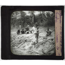 Le Dahomey. Géographie physique - Flore et faune. Déjeuner sur les bords d'une rivière. Lacosse.