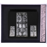 Galerie d'Apollon. Tableau reliquaire de la vraie Croix, Italie 13e. Couverture reliquaire argent repoussé, Byzance Xe.