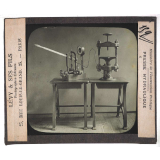 Chutes des corps. Presse hydraulique.