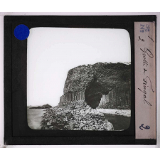 Roches et terrains. Grotte de Fingal.