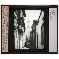 La Crète. Une rue dans Rethimo. Minaret. Mosquée Chazi-Hussein Pacha.