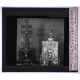 Galerie d'Apollon. Croix de St Vincent de Laon, revers. Baiser de paix de la chapelle de l'ordre du St Esprit, revers.