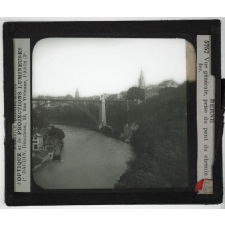 Suisse, les villes. Berne : vue générale, prise du pont du chemin de fer.