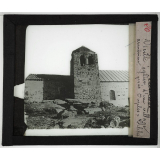 Le Caucase. Vieille église d'un village arménien, près Ouplis-Tikhé.