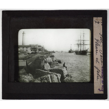 Le Canal de Suez. Port Saïd. Phare et jetée.