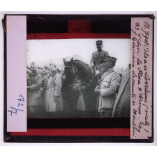 L'Alsace-Lorraine en 1918. Metz. Sur la Place d'Armes. Les généraux Lecomte et Maud'hui.