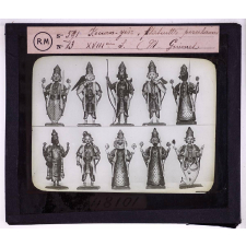 Le Musée Guimet. Kouan-Yin, statuettes porcelaine XVIIIe s.