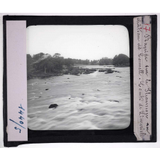 Irlande. Rapide sur le Shannon au château de Cannell, Comté de Limerick.