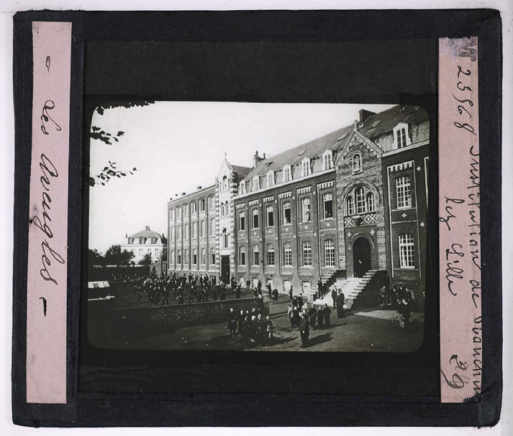 Protection et éducation des aveugles. Institution de Ronchin-lez-Lille.
