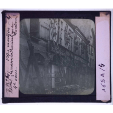 Villes martyres. Reims. La Maison des Musiciens (rue du Tambour).