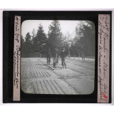 Déboisement et reboisement, sociétés scolaires pastorales forestières. Planche à tracer les lignes de semis en pépinière.