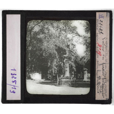 L'Ile de la Réunion : géographie physique, politique et économique. Entrée du jardin botanique, St Denis.