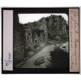 Sicile. Taormina. Le théâtre antique, l'entrée.
