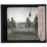 Algérie, Tunisie, Maroc. Goumiers algériens, un fauconnier.