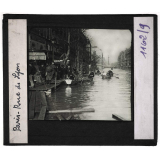 La Seine. Paris. Rue de Lyon.