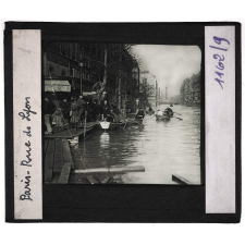 La Seine. Paris. Rue de Lyon.