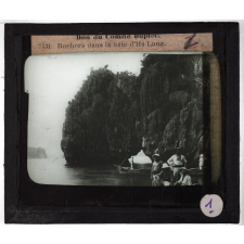 Le Tonkin pittoresque. Rochers dans la baie d'Ha-Long.