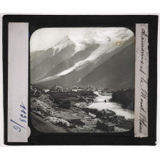 Sud-Est. Chamonix et le Mont Blanc.