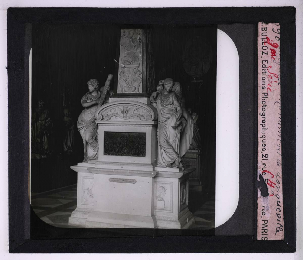 La Sculpture française du XVIIe et du XVIIIe siècle au Musée du Louvre. Anguier. Monument de Longueville.