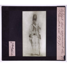 Costumes militaires des 17e et 18e siècles. Soldat du régiment de Flandre en 1757.