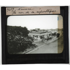 La Nouvelle Calédonie. Nouméa. La rue de la république.