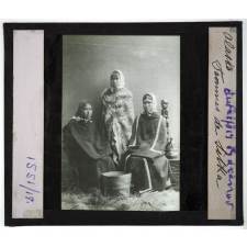 Alaska, Etats Unis. Femmes de Sitka.