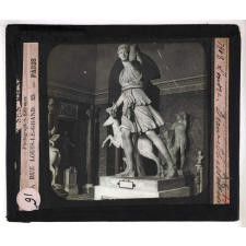 Art antique au Louvre. Louvre, Diane Chasseresse.