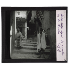 Algérie, Tunisie, Maroc. Une rue dans le quartier de la Kasba.