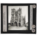 La Région du Nord. Époque gothique. Cathédrale d'Amiens. Façade.