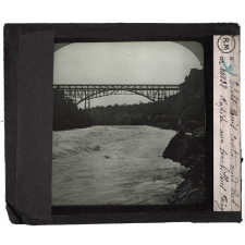 Etats-Unis. Rapide aux tourbillons Niagara.