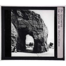 Côtes de la Manche et Atlantique. Quiberon. La grotte de Port-Blanc.