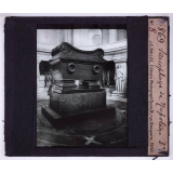 Visite aux Invalides. Sarcophage de Napoléon 1er.