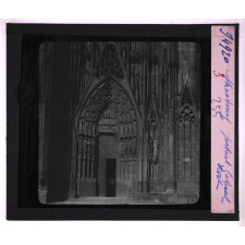 La Cathédrale de Strasbourg. Portail latéral droit.