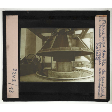 Fabrication de la fonte. Fermeture double de gueulard de haut-fourneau avec entonnoir rotatif.