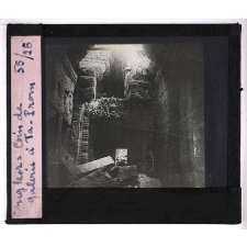 Les Ruines d'Angkor. Coin de galerie à Ta-Prom.