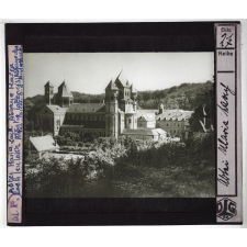 Vallée du Rhin. Abtei Maria Lach. Abbaye Maria Lach (en latin Abbatia Lacencis) Abbaye des lacs 10 km d'Andernach.