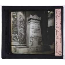 Saint-Pierre de Rome. Le tombeau de la famille des Stuarts.