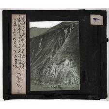 Eau d'infiltration érosions. Erosions produites par la pluie dans un dépôt glaciaire. Vallée de St Paul s/ Luchon.