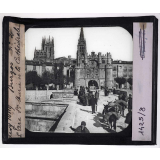 Espagne, ses Castilles. Burgos, L'arc Ste Marie et la Cathédrale.
