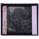 Verdun en février-mars 1916 (en arrière de la bataille). Une rue.