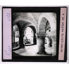 La Basilique de Saint-Denis. La crypte.