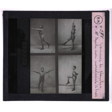 Education physique. La gymnastique. Exercices de plancher. Marche avec mouvement de bras.