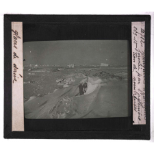 La Glaciation dans les régions polaires antarctiques (Glaciers, iceberg et banquises). Banquise hétérogène formée par l'agglomération de nombreuses glaces de dérive.