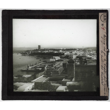 Le Développement économique du Maroc. Le Maroc en 1912. Vue de la terrasse qui couronne la porte des Oudaïas.