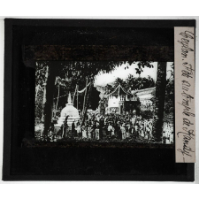 Ceylan. Fête au temple de Kandy.