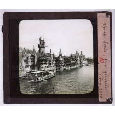 Les Palais de la rive droite et des Invalides. Vieux Paris, Vue générale (Exp. 1900).
