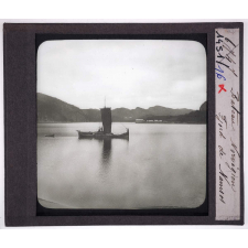 La Norvège. Bateau norvégien. Fjord de Namsos.