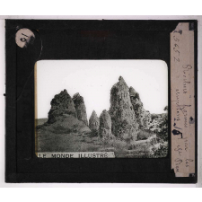 Volcans, tremblement de terre. Rochers formés par les éruptions St Pien.